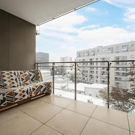 公寓 Wola Jana Kazimierza Homely By Bookinghost