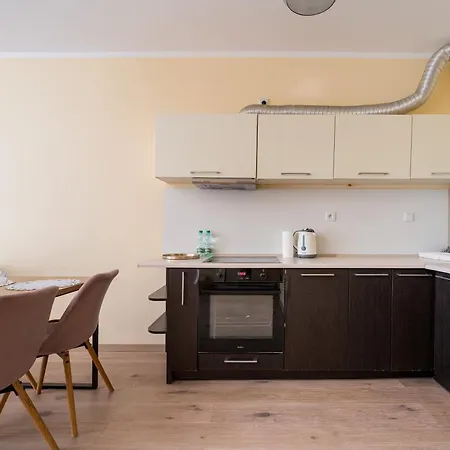 Wola Jana Kazimierza Homely By Bookinghost