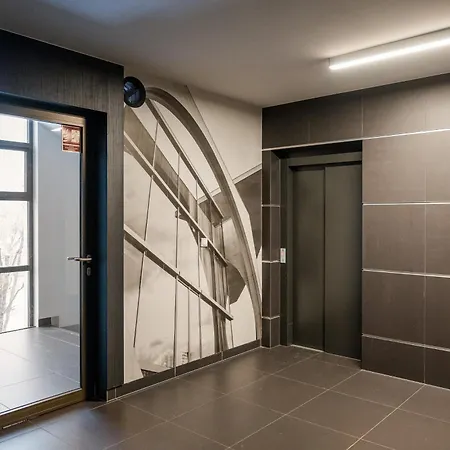 Wola Jana Kazimierza Homely By Bookinghost 公寓