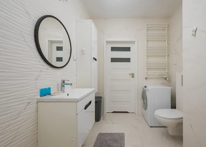 Wola Jana Kazimierza Homely By Bookinghost ワルシャワ