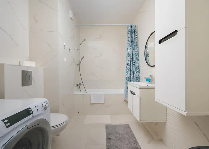 Wola Jana Kazimierza Homely By Bookinghost * 华沙